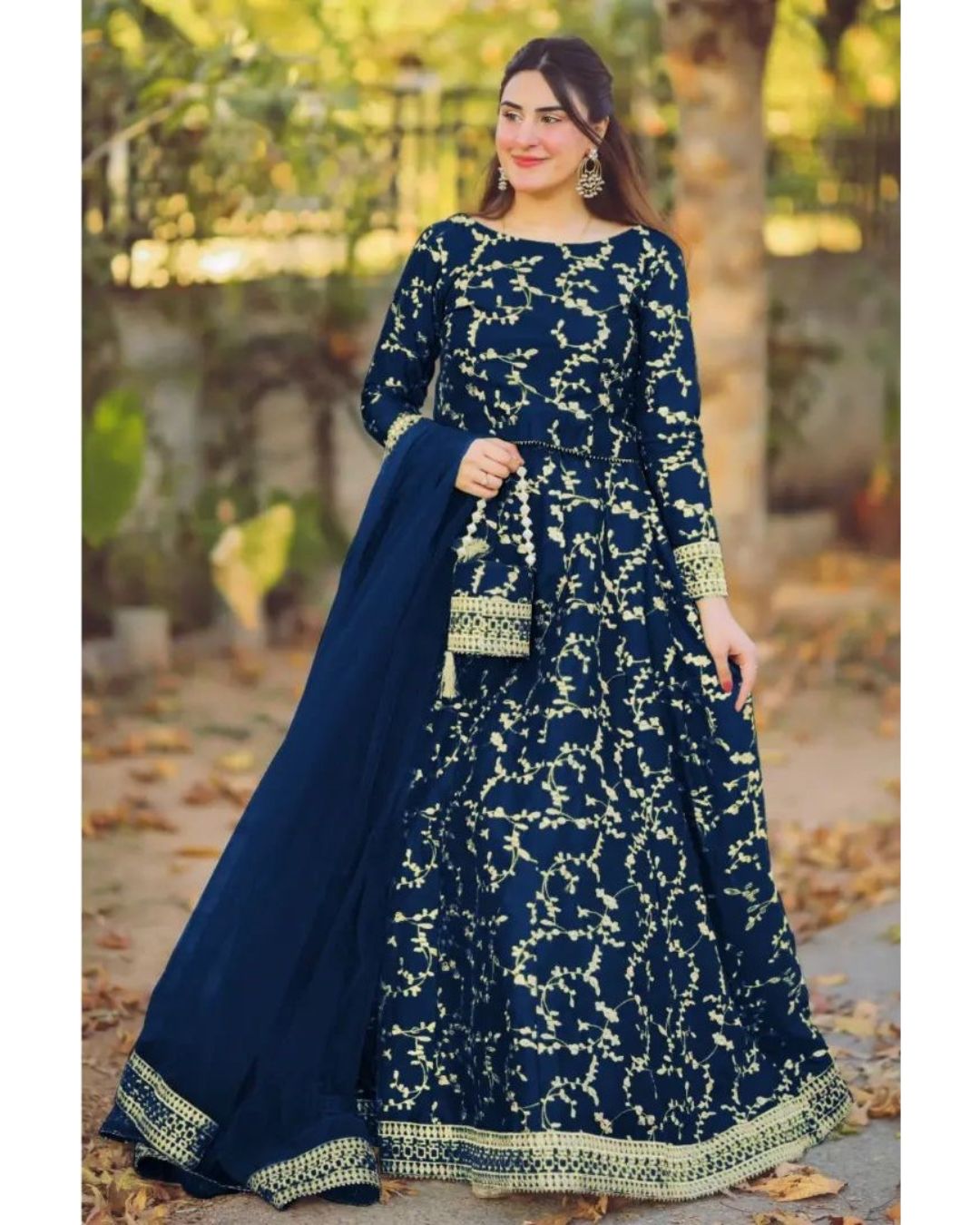 Embroidered Top & Flare Skirt Set with Dupatta & Potli (4PC)