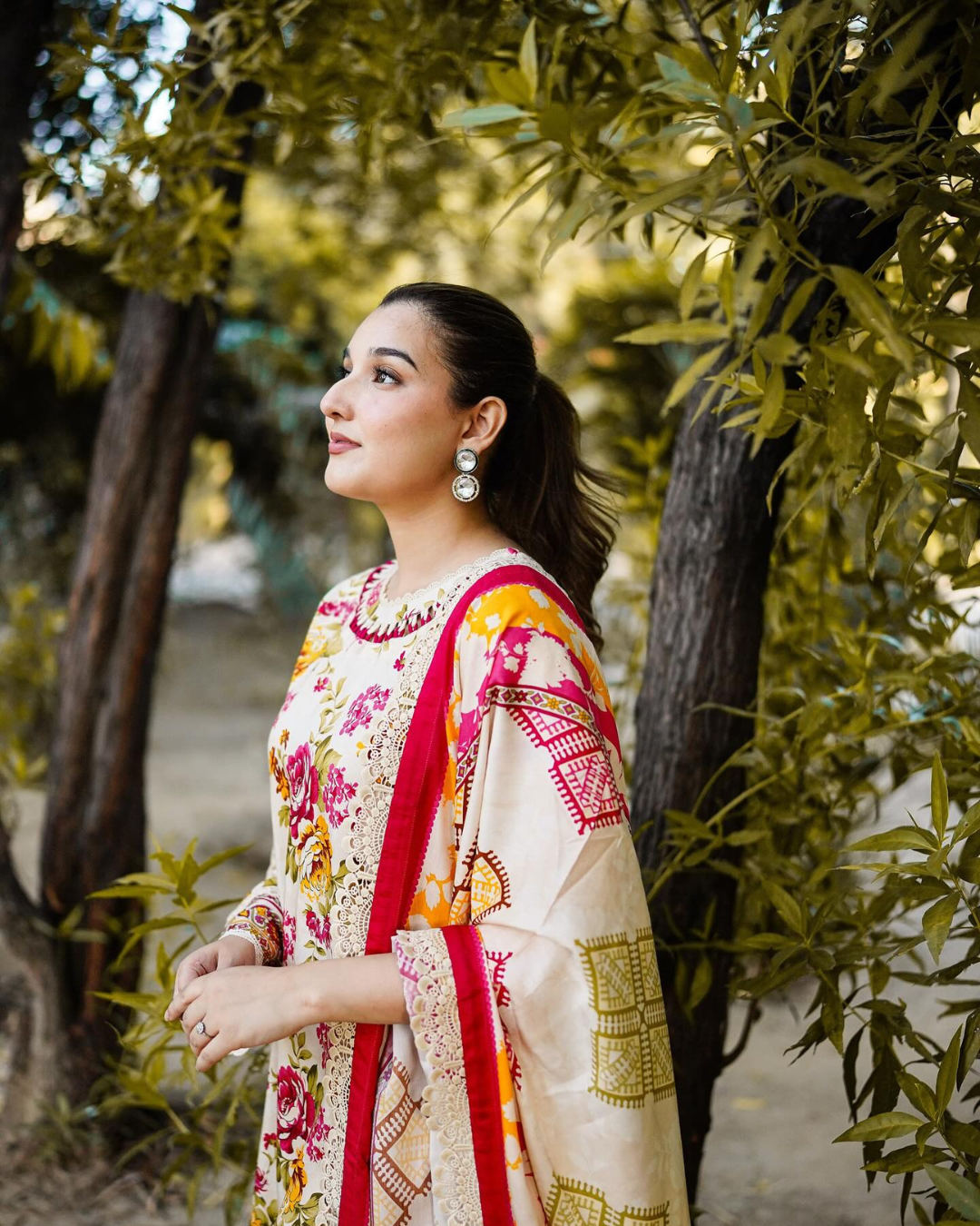 3-Piece Unstitched Printed Lawn Suit with Chiffon Dupatta