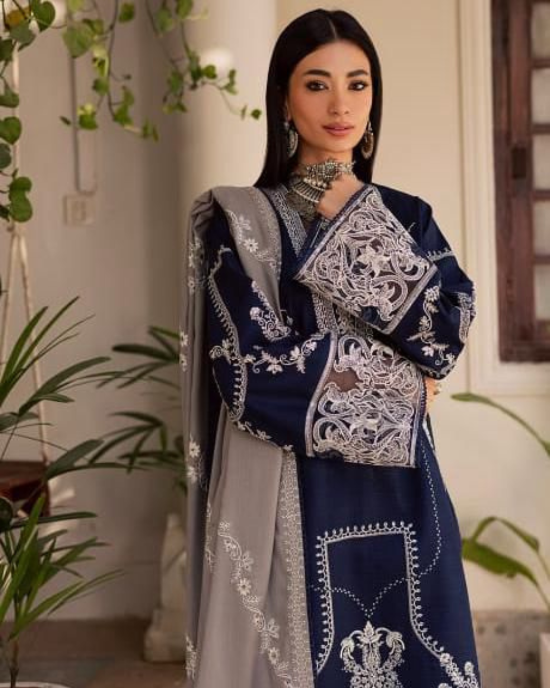 3-Piece Embroidered Cotton Lawn Suit with Heavy Daman Patch