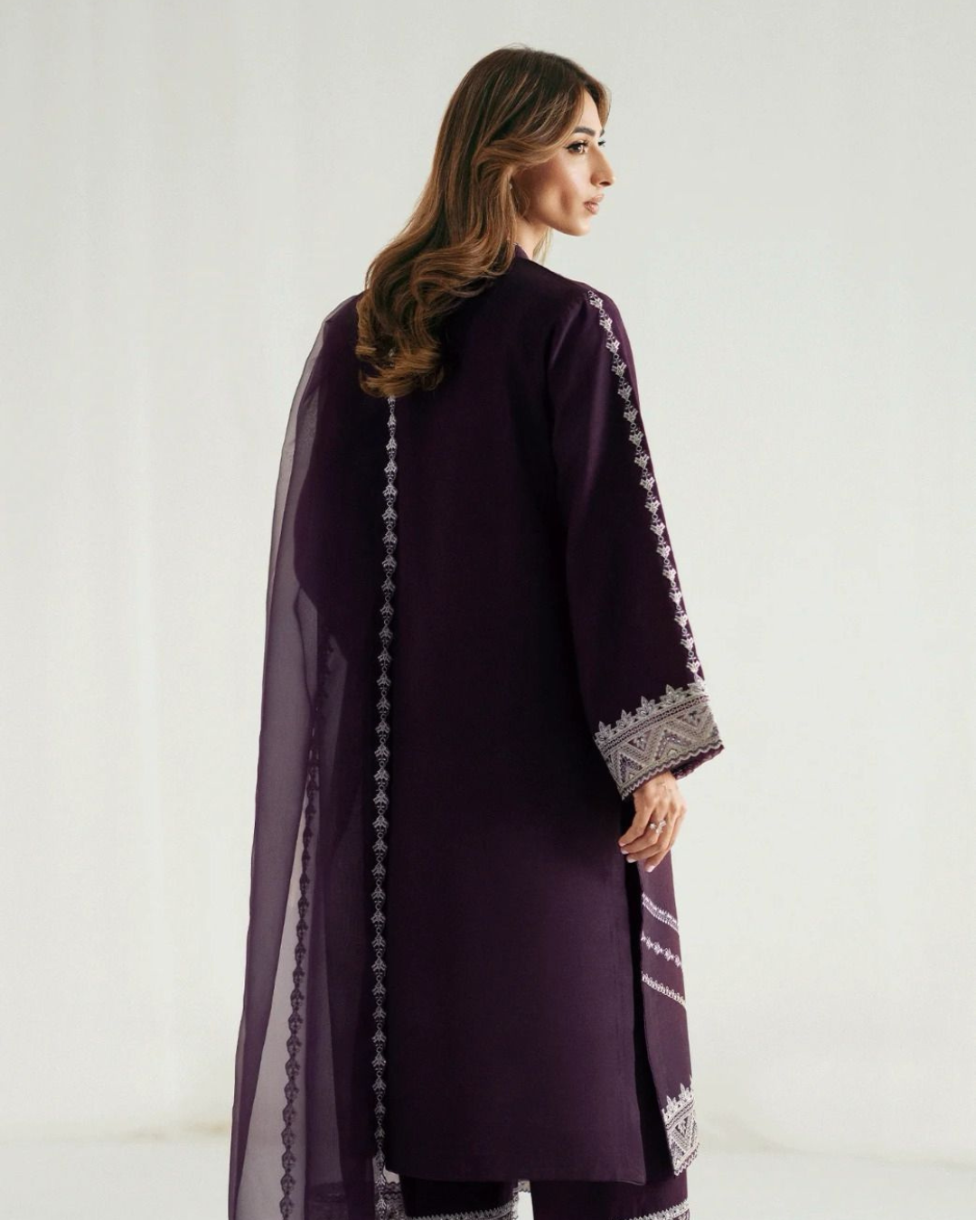 Unstitched Chiffon 3-Piece Suit with Embroidered Daman & Organza Cuff