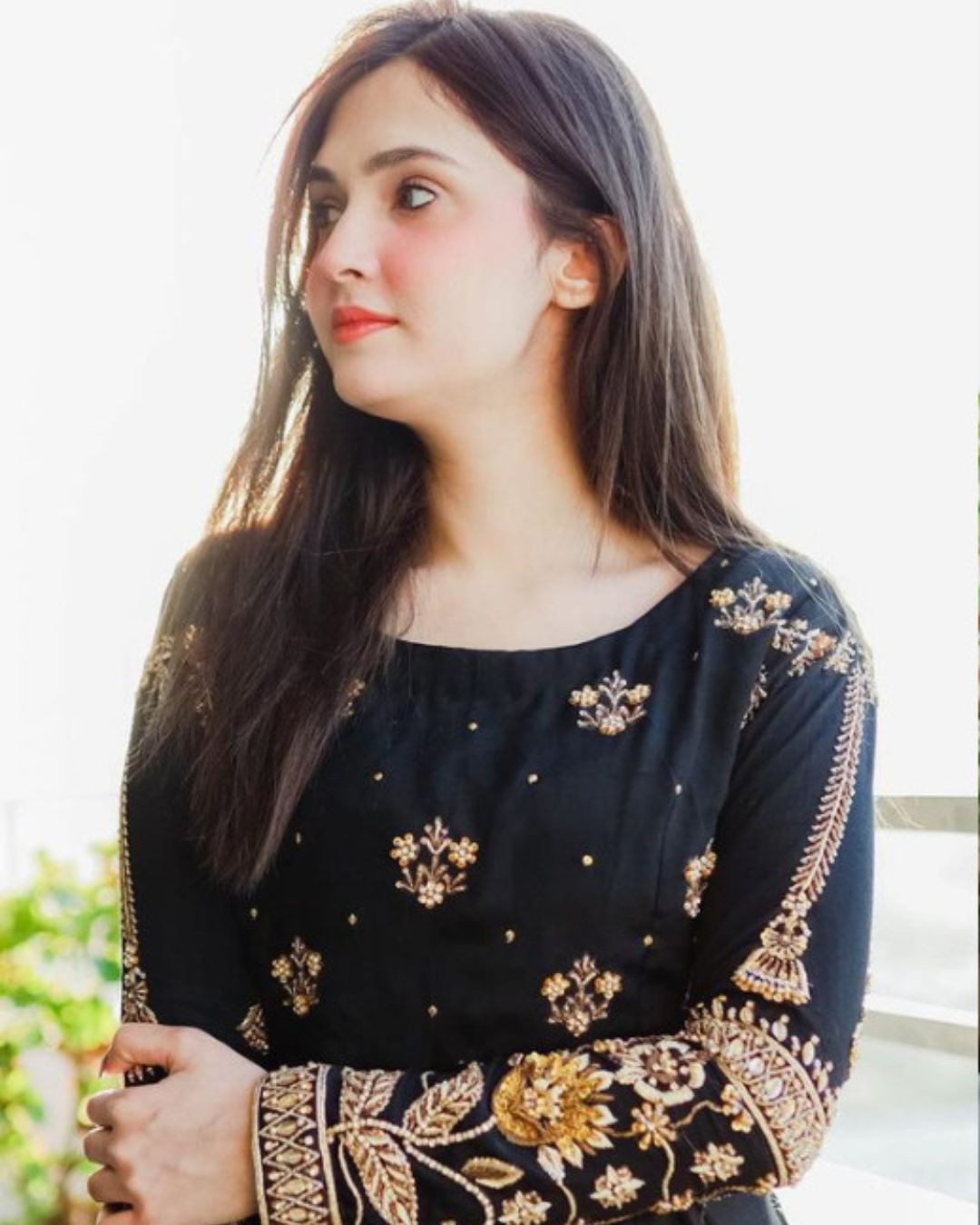 Sequin Bouti Embroidered Maxi Set (2PC)