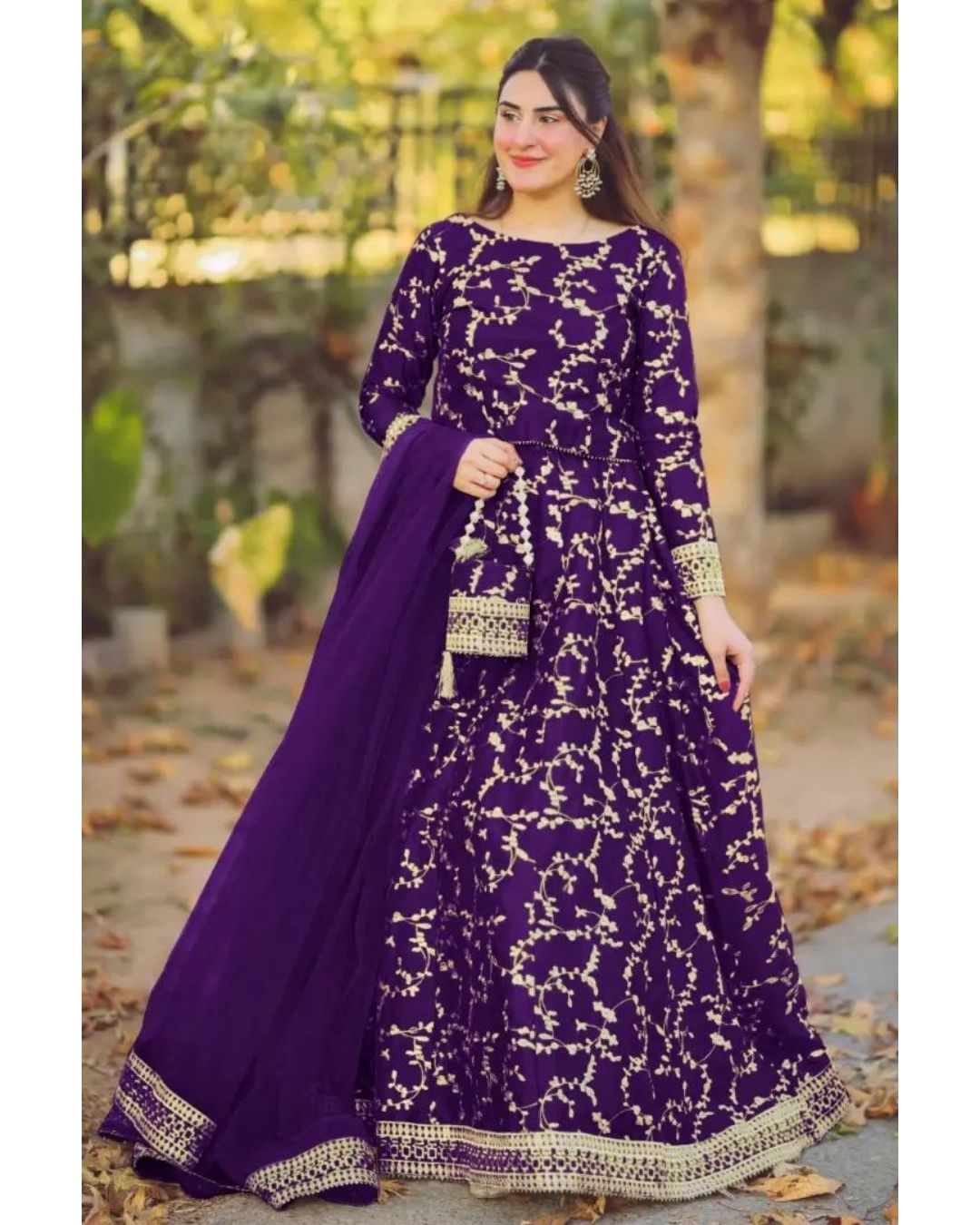 Embroidered Top & Flare Skirt Set with Dupatta & Potli (4PC)