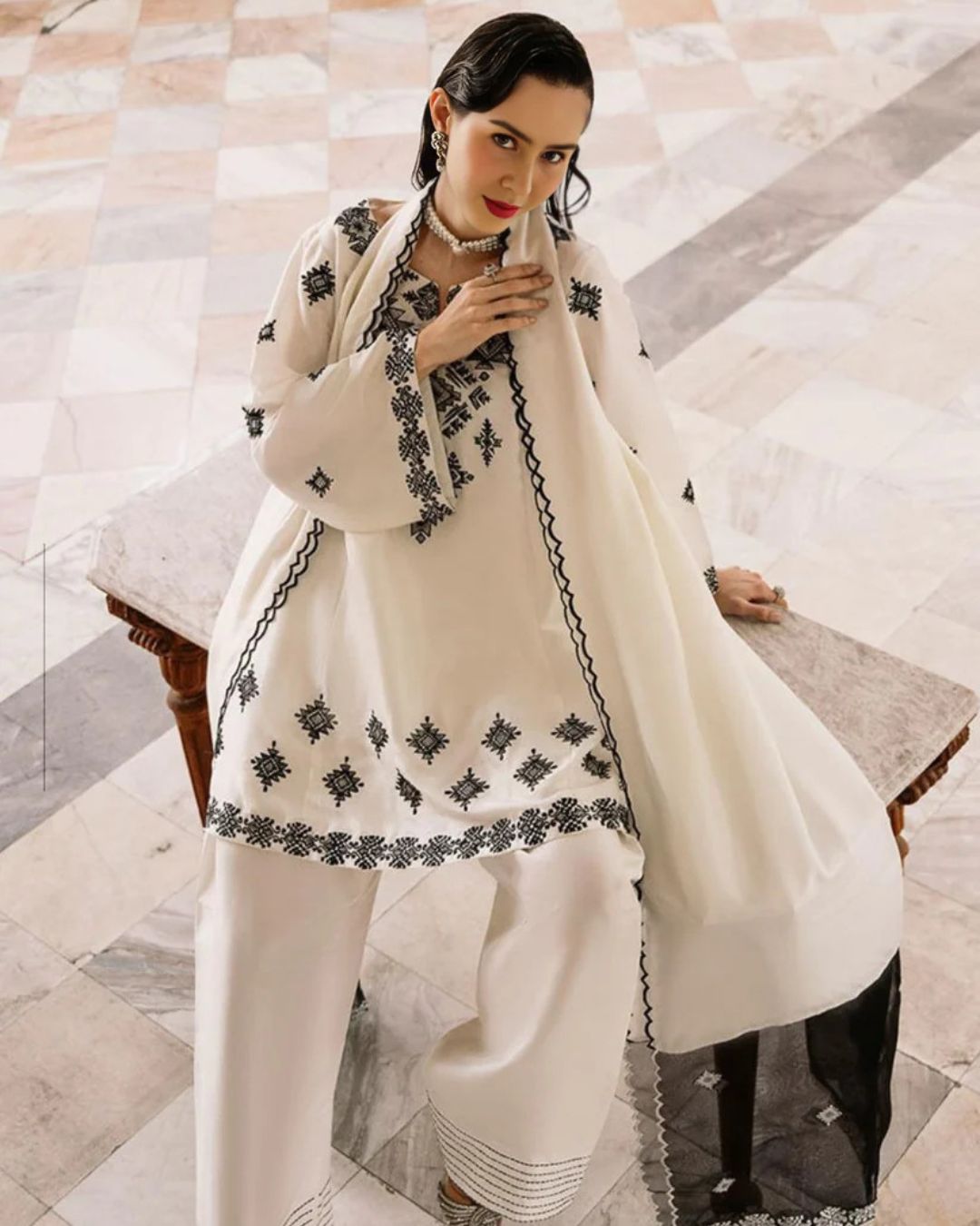 Eid Embroidered Bareeza Farshi Suit (3PC)