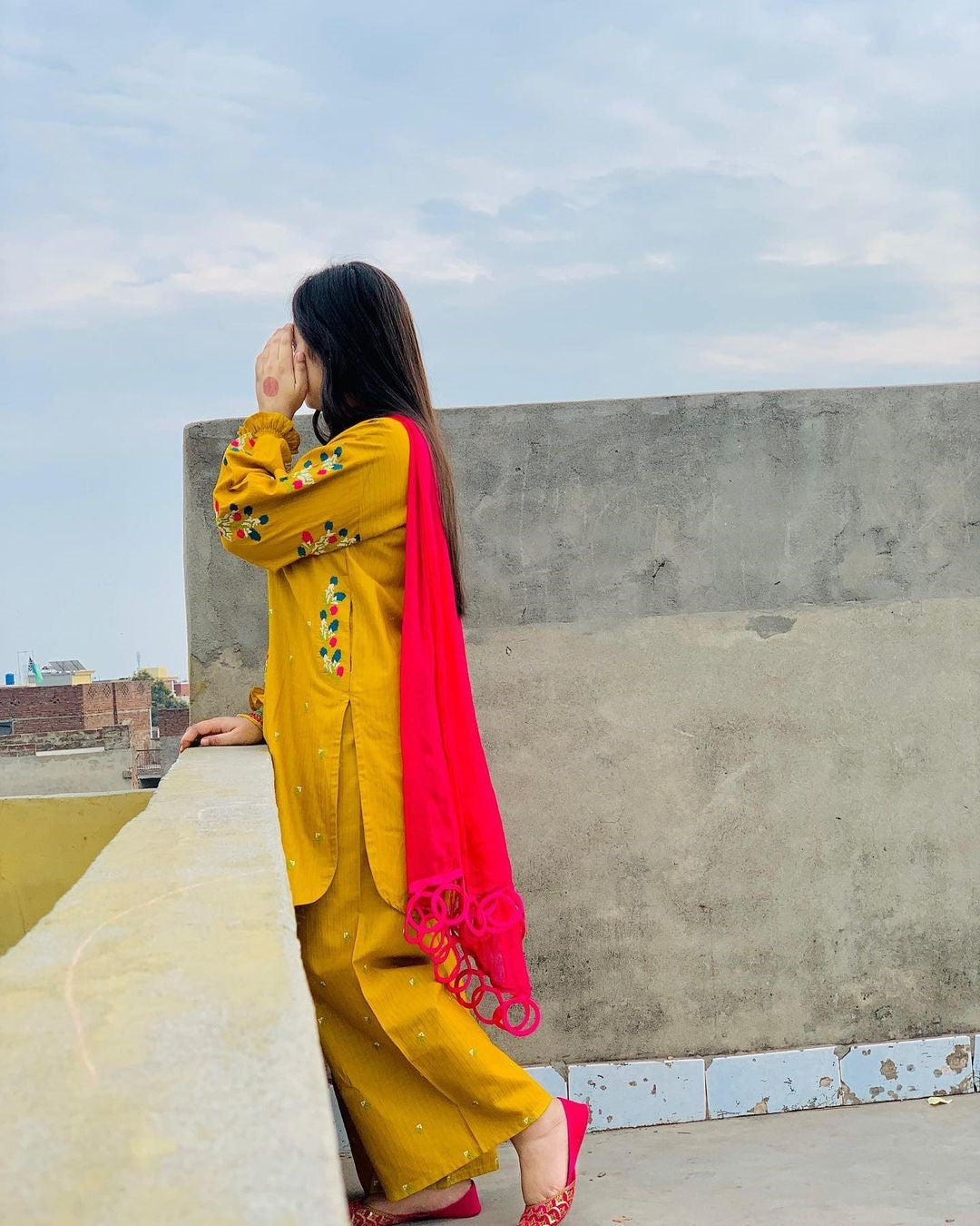 Bouti Embroidered Linen Shirt & Flapper Set (2PC)